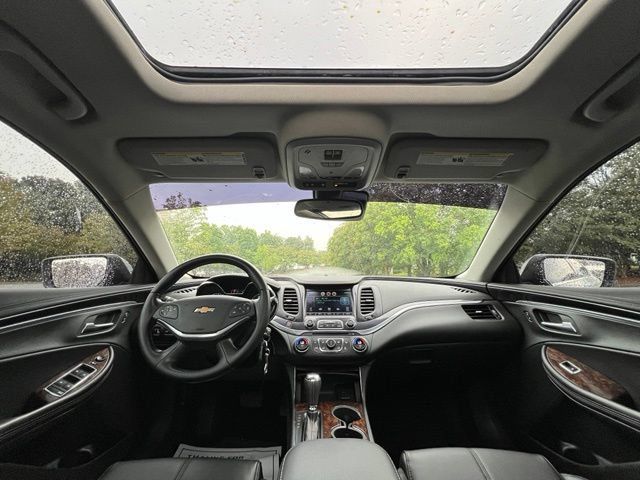 Used 2015 Chevrolet Impala LT w/ Convenience Package FWD image 25
