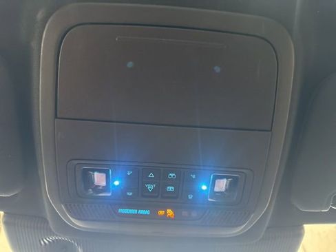 Used 2025 Ford Explorer Platinum image 43