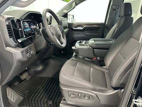 New 2025 Chevrolet Silverado 1500 LT image 4