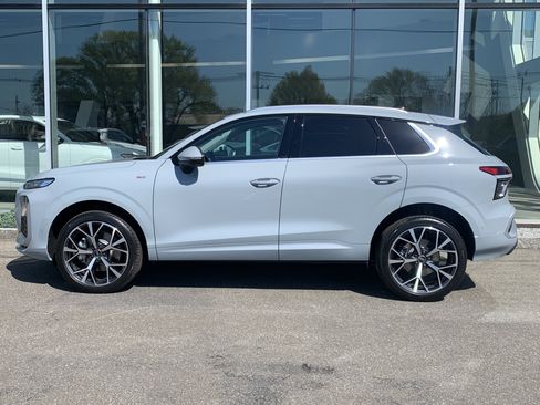 New 2026 Audi Q3 quattro 2.0T AWD/4WD image 2