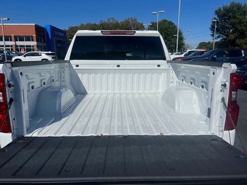 Used 2024 Chevrolet Silverado 1500 W/T w/ Z71 Off-Road Package image 15