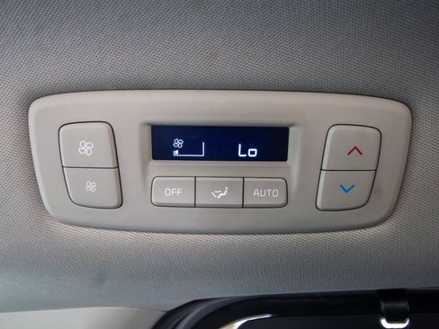 Used 2024 Kia Carnival SX Prestige image 47