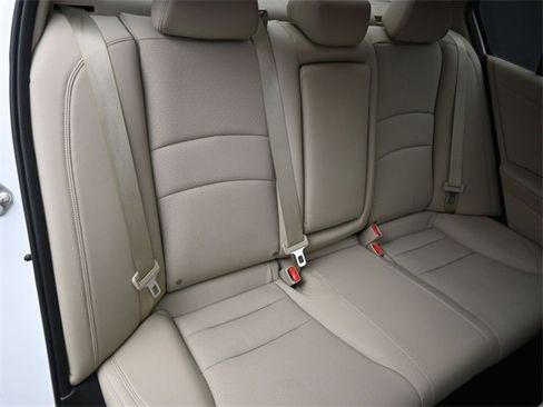 Used 2017 Honda Accord Touring image 38