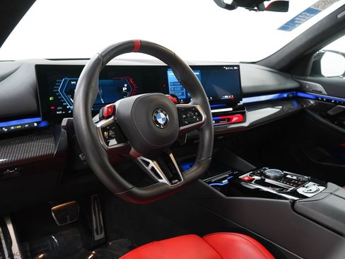 Used 2026 BMW M5 AWD/4WD image 27