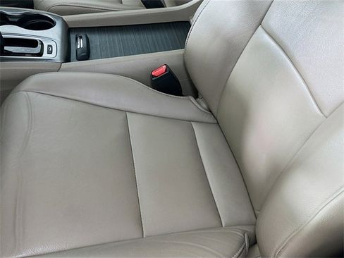 Used 2018 Honda Pilot EX-L image 17