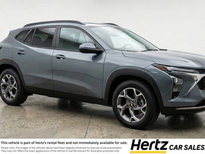 Used 2025 Chevrolet Trax LT w/ LT Convenience Package
