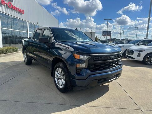 Used 2022 Chevrolet Silverado 1500 Custom w/ LPO, Dark Essentials Package image 3