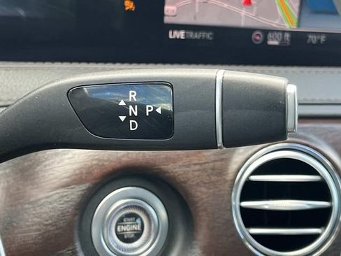 Used 2019 Mercedes-Benz S 560 4MATIC Sedan image 44