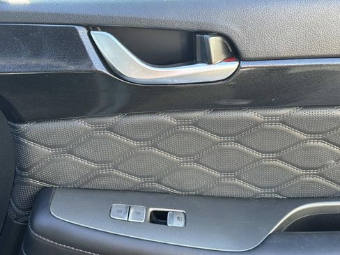 Used 2020 Hyundai Palisade Limited image 18