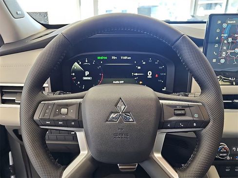 New 2026 Mitsubishi Outlander SEL image 15