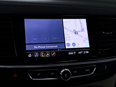 Used 2019 Buick Regal Essence w/ Driver Confidence Package I image 44