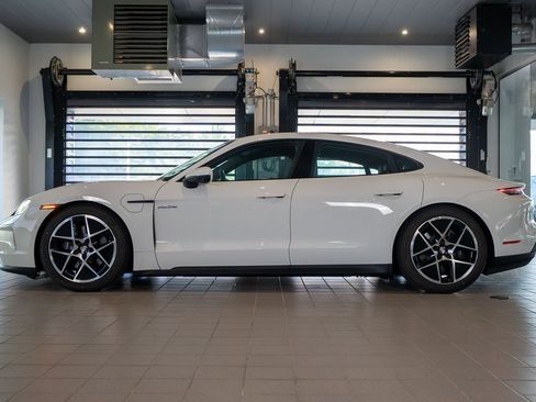 New 2025 Porsche Taycan image 2