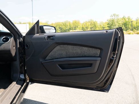 Used 2012 Ford Mustang GT w/ Brembo Brake Pkg image 32