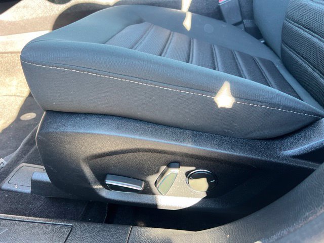 Used 2020 Ford Fusion SE FWD image 21