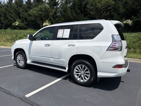 Used 2015 Lexus GX 460 w/ Premium Package AWD/4WD image 6