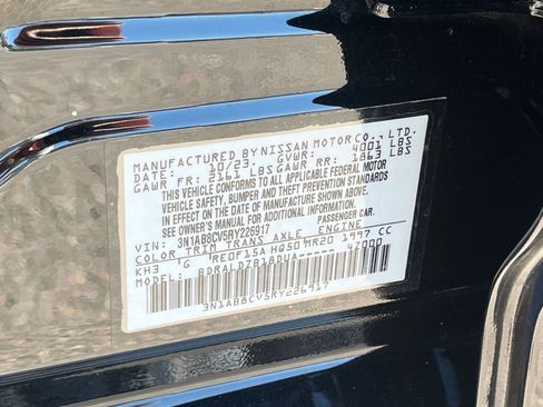 Used 2024 Nissan Sentra SV FWD image 29