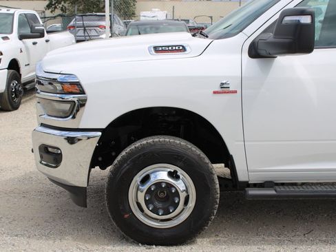 Used 2026 RAM 3500 Tradesman AWD/4WD image 7