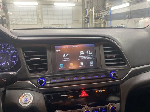 Used 2020 Hyundai Elantra Value Edition w/ Cargo Package (C1) image 24