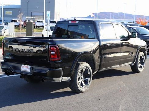 New 2026 RAM 1500 4x4 Crew Cab image 4