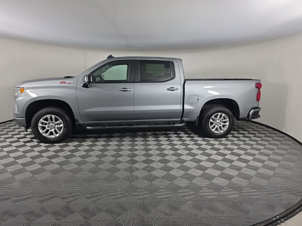 New 2026 Chevrolet Silverado 1500 RST AWD/4WD image 2