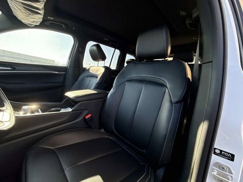 New 2026 Jeep Grand Cherokee Limited image 6