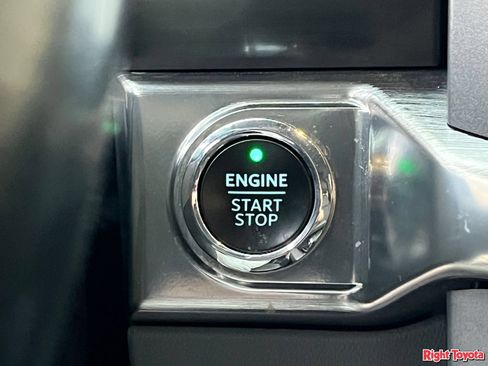 Used 2021 Ford F150 Lariat RWD image 25