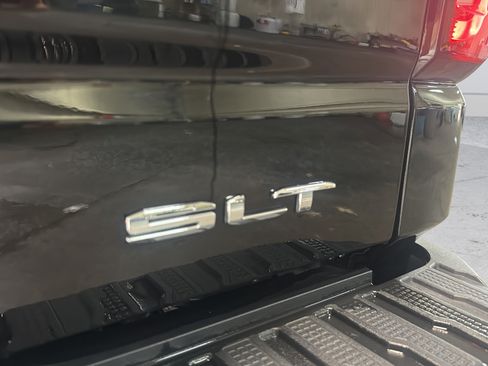 Used 2025 GMC Sierra 1500 SLT RWD image 31