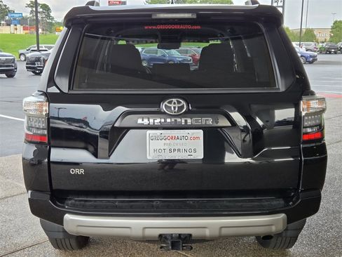 Used 2024 Toyota 4Runner TRD Off-Road image 5