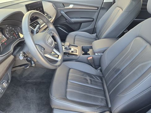 Used 2023 Audi Q5 2.0T Premium w/ Convenience Package AWD/4WD image 11