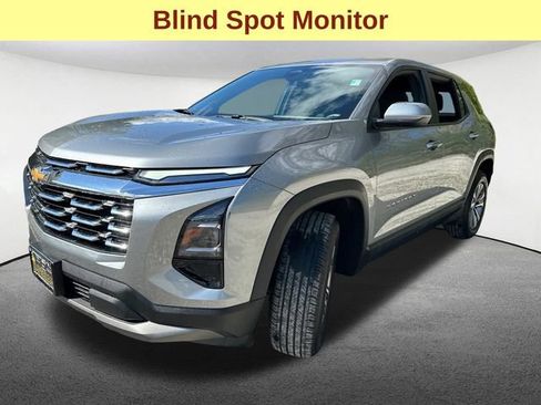 Used 2025 Chevrolet Equinox LT AWD/4WD image 5