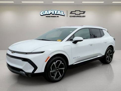 Certified 2025 Chevrolet Equinox EV LT w/ Convenience Package image 1