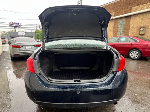 Used 2019 Toyota Corolla XSE FWD image 8