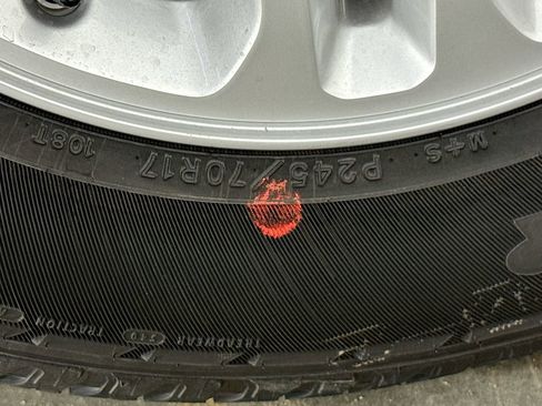 New 2025 Jeep Grand Cherokee Laredo w/ Luxury Tech Group I image 43