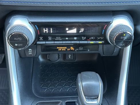 Certified 2022 Toyota RAV4 SE image 17