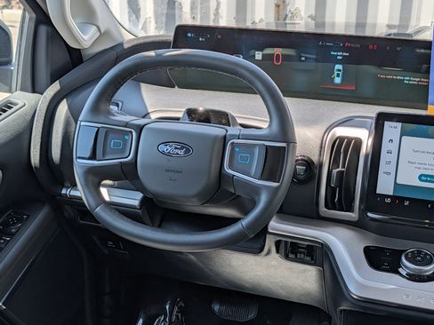 Certified 2025 Ford Expedition Active RWD image 20