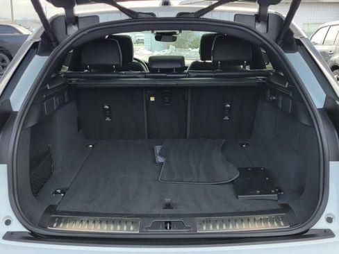 Used 2025 Land Rover Range Rover Velar Dynamic SE image 12