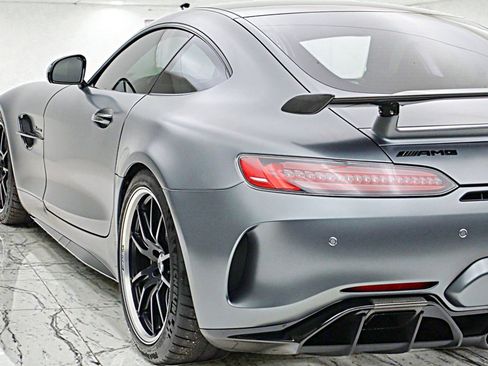 Used 2018 Mercedes-Benz AMG GT R image 8