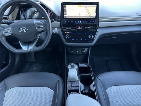 Used 2020 Hyundai Ioniq Limited image 17