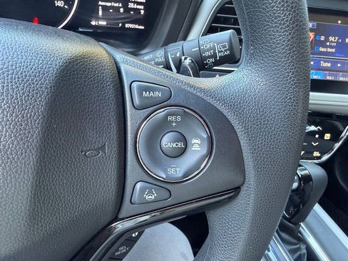 Used 2021 Honda HR-V EX image 29