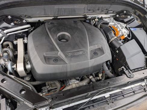 Used 2024 Volvo XC60 T8 Ultimate w/ Protection Package Premier image 22