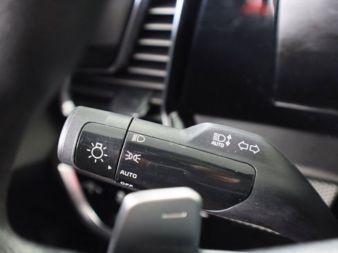 Used 2023 Kia Sportage LX image 34