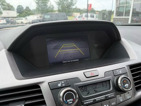 Used 2014 Honda Odyssey EX-L image 16