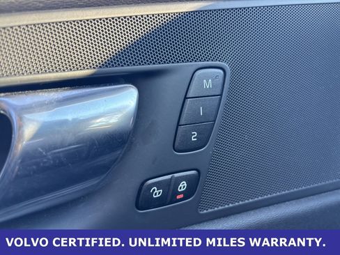 Certified 2023 Volvo XC60 B5 Plus image 25