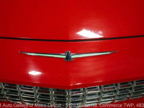 Used 2002 Ford Thunderbird Deluxe image 29