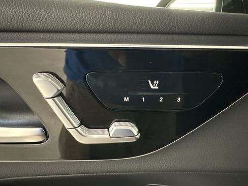 Certified 2025 Mercedes-Benz GLC 350e 4MATIC image 17