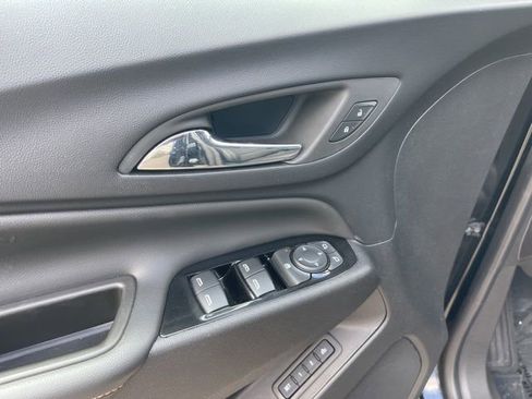 Certified 2023 Chevrolet Equinox Premier FWD image 17