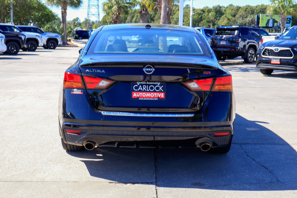Used 2023 Nissan Altima 2.5 SR w/ SR Premium Package FWD image 23