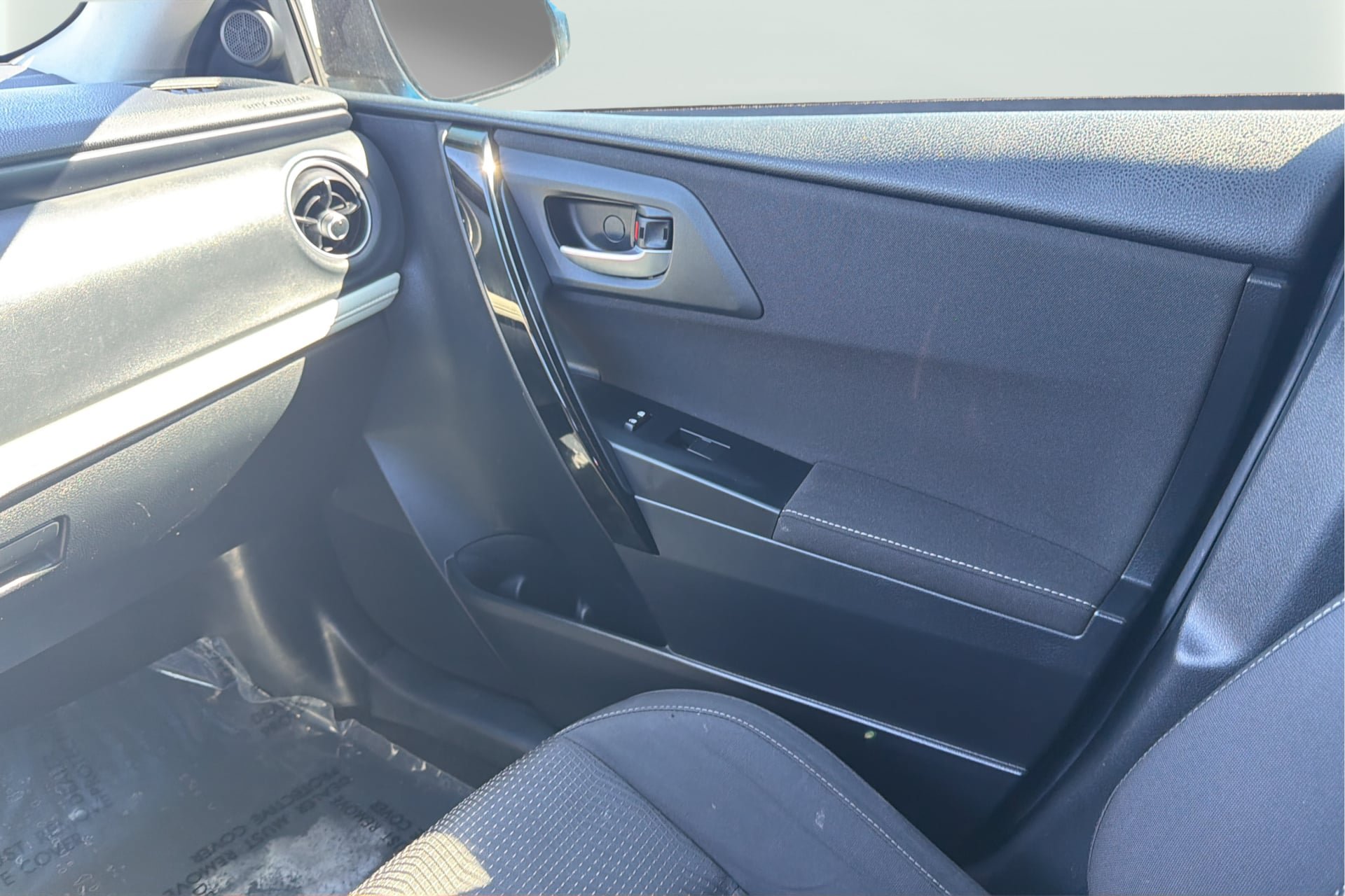 Used 2017 Toyota Corolla iM w/ Carpet Mat Package FWD image 17