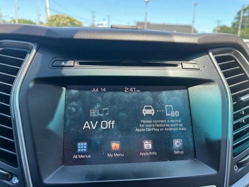 Used 2017 Hyundai Santa Fe Sport FWD image 18