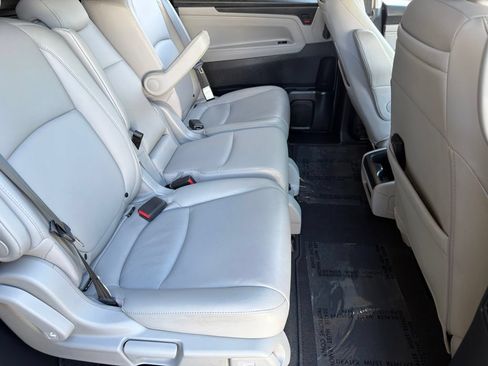 Used 2020 Honda Odyssey Elite image 25
